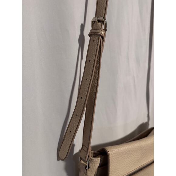 Vintage Jaclyn Smith Cream Leather Crossbody Bag - Picture 3 of 9